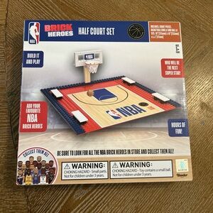 NBA Brick Heroes Half Court Set